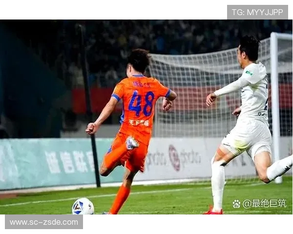 山东泰山节奏混乱加剧,失控表现背后暴露中场组织与攻防转换问题 山东泰山节奏混乱加剧,失控表现背后暴露中场组织与攻防转换问题